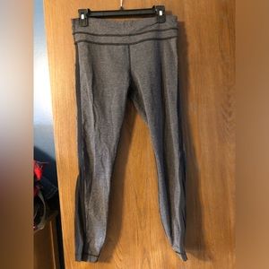 Lululemon leggings size 8